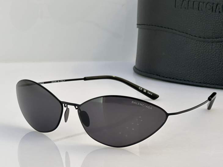 Picture of Gentle Monster Sunglasses _SKUfw66212134fw